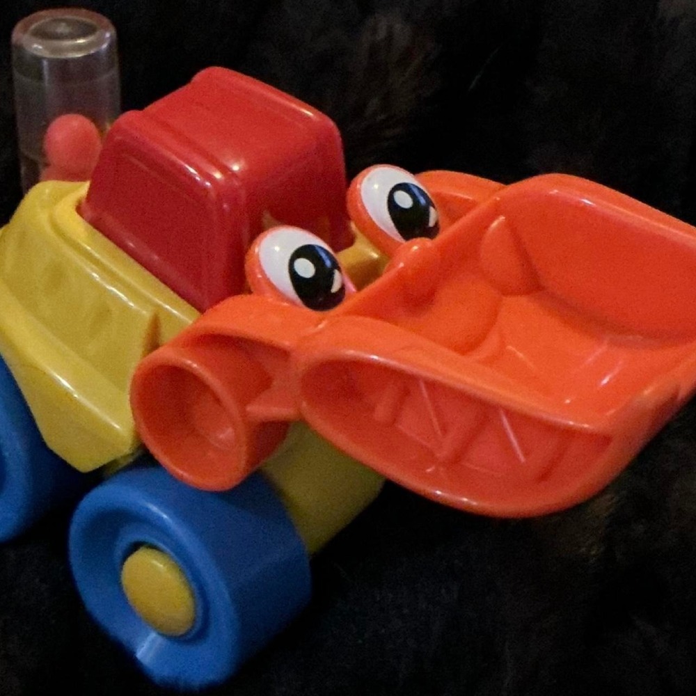 Fisher-Price Front Loader Truck Toddler OS Multicolor Good Vintage 1999 Pop Up